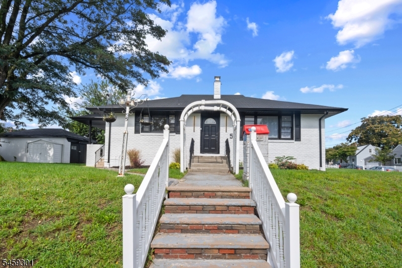 51 Totowa Ave