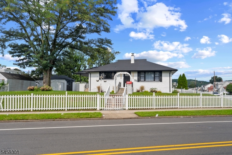51 Totowa Ave