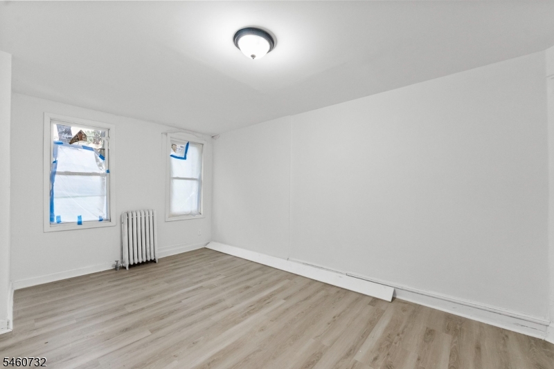 212 S 11th St
