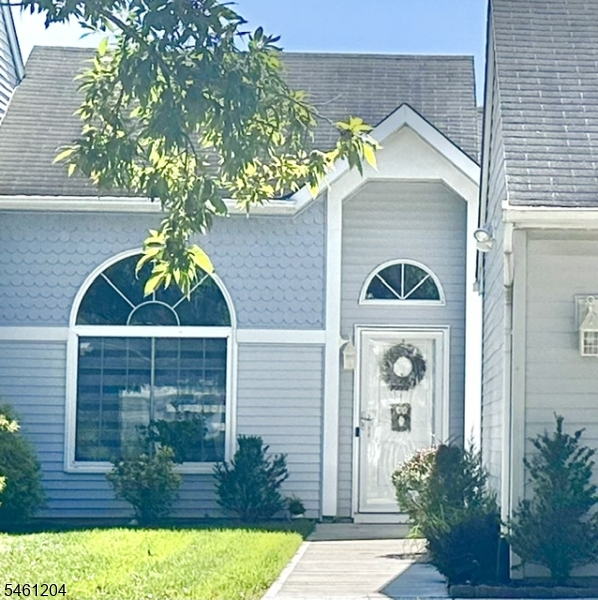 589 Madison Dr