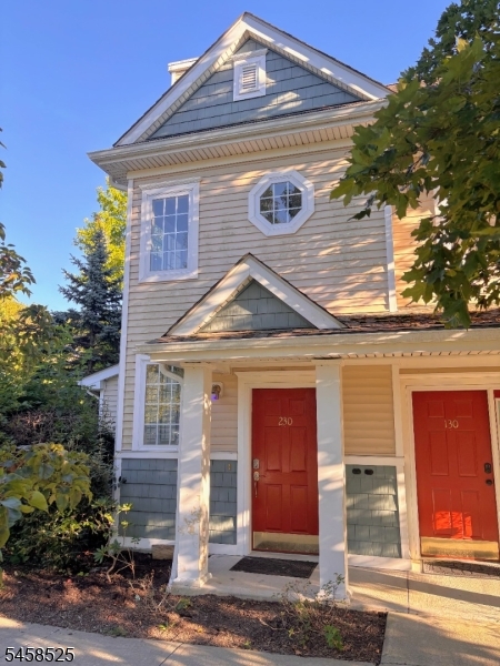 230 Old Farm Dr