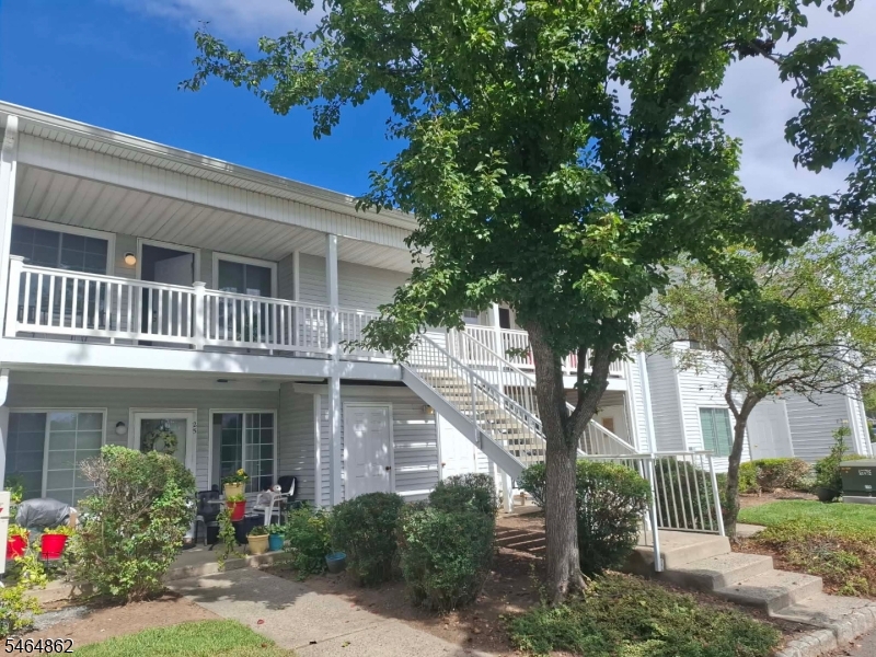 26 Larkspur Ct