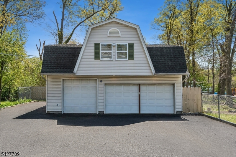 Garages & Storage