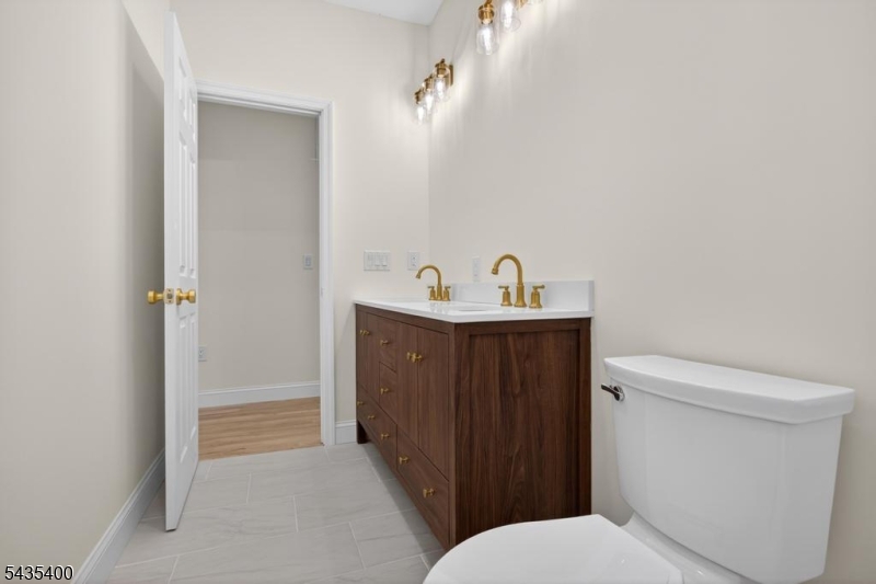 MAIN BATH