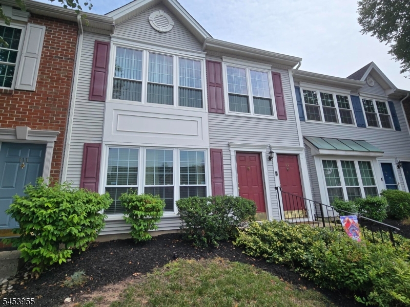 113 Gregory Ln