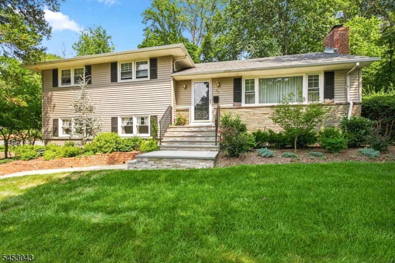 23 Evergreen Dr