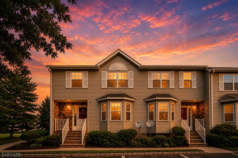 8 Ashley Ct