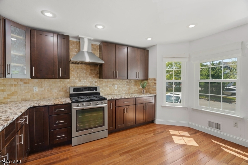 8 Ashley Ct