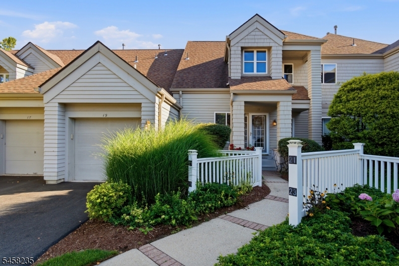 19 Windsor Ct