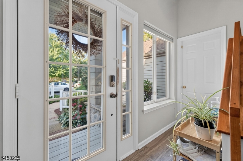 19 Windsor Ct