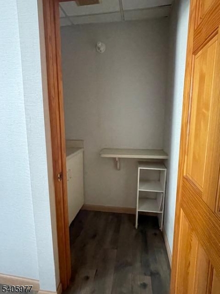 Walk in closet