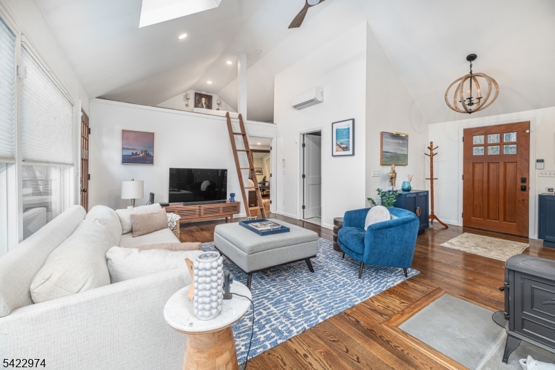 Open Concept w/ Loft Upstairs