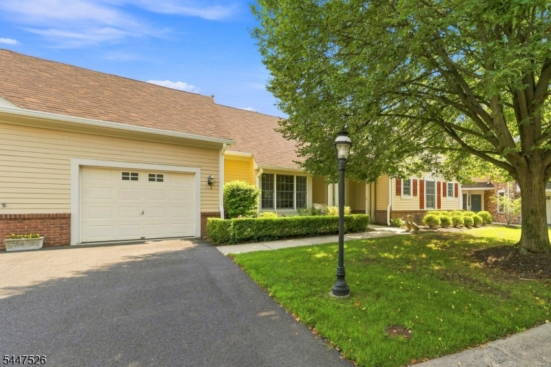 47 Hedge Row Rd
