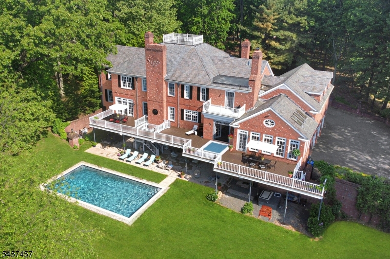 1 Hillview Drive
