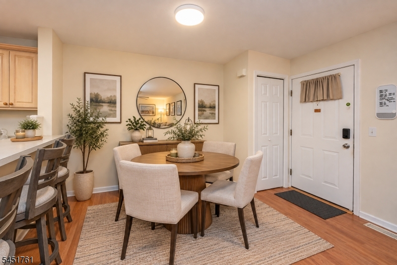 10 Parkside Ct