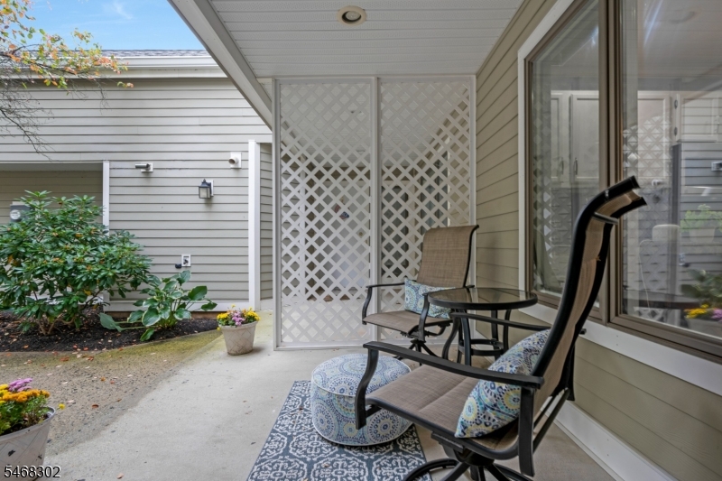 84 Hagerman Ct