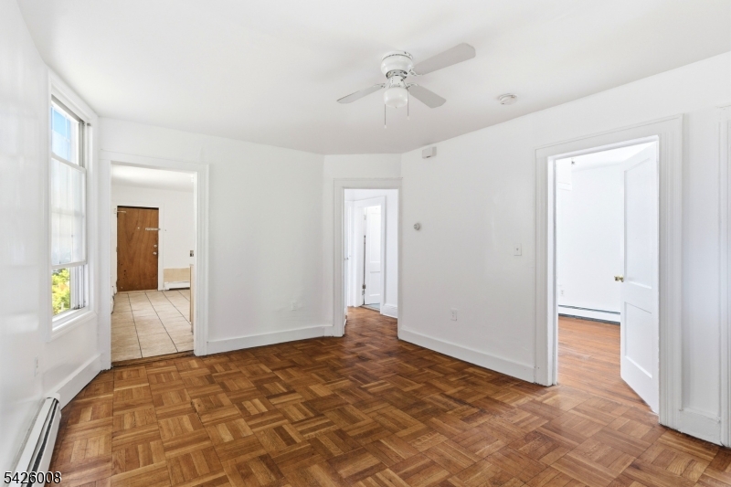 U1 Living Room