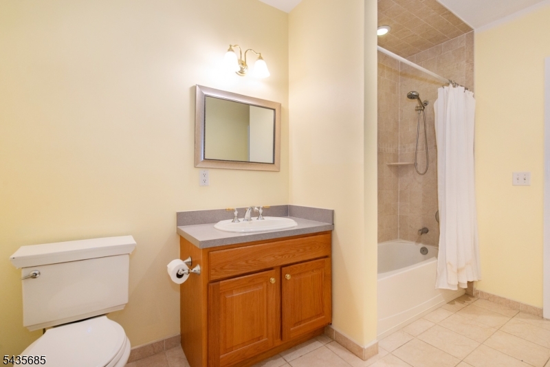 Main bathroom