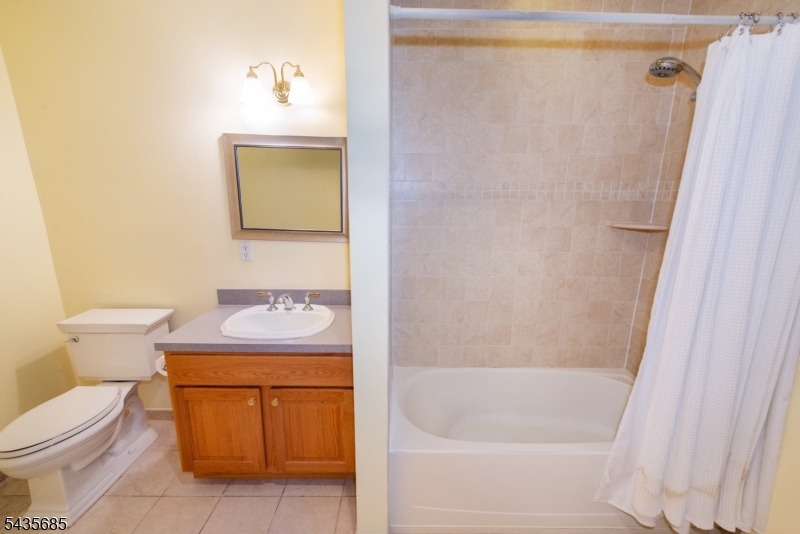 Main bathroom