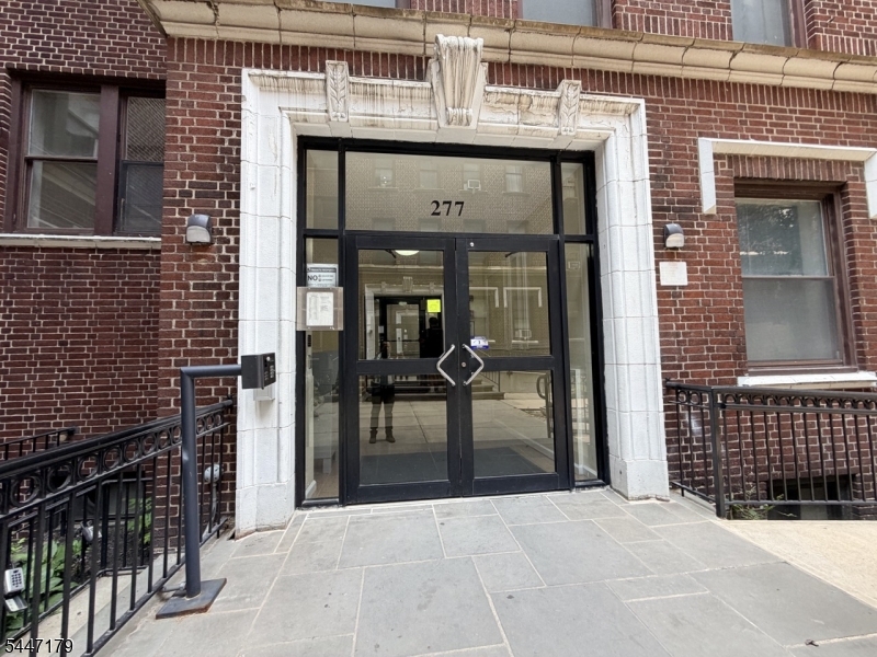 277 Harrison Ave C6