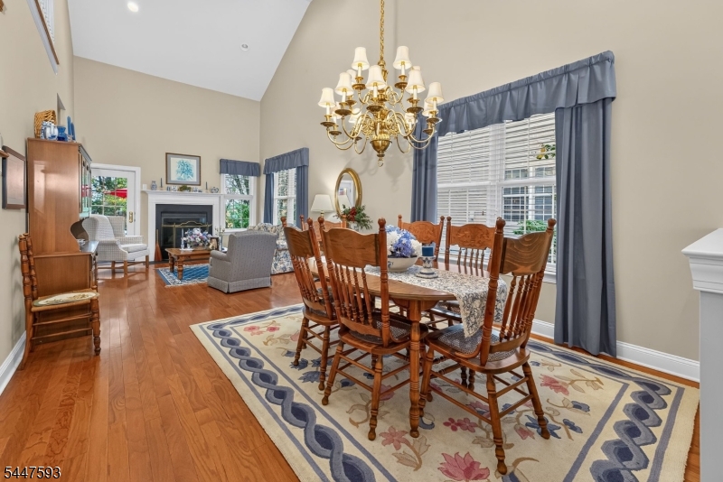 87 Saratoga Ct