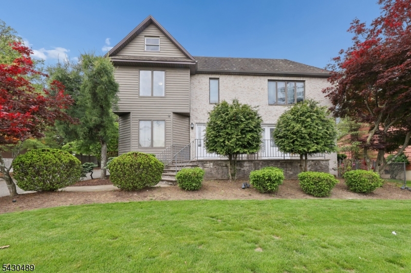 15 W Bradford Ave, Cedar Grove Twp., NJ 07009 Listing Photo  0