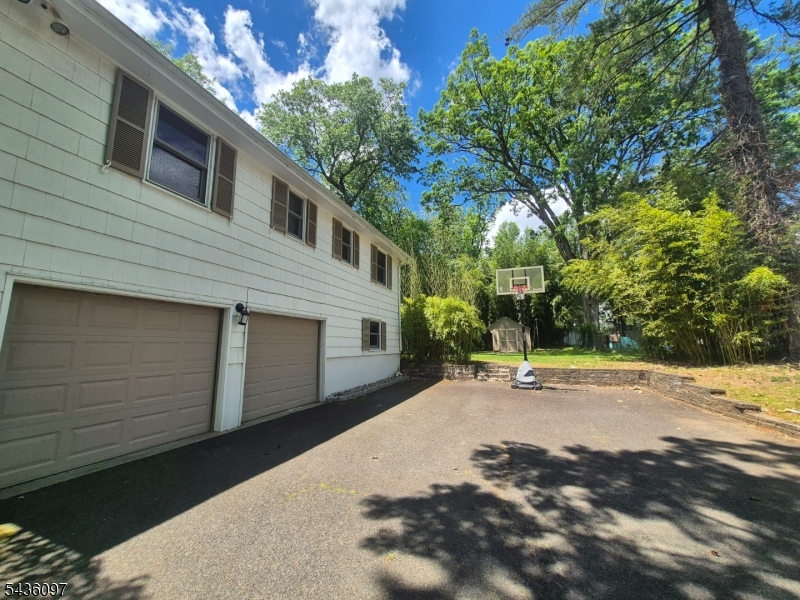 side of house with 2 garage