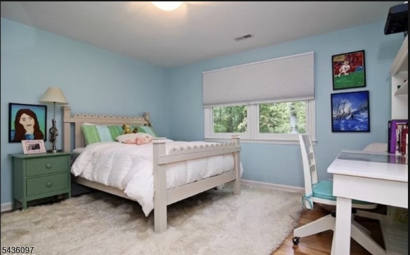 bed 3