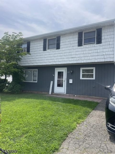 84 E Laurel St