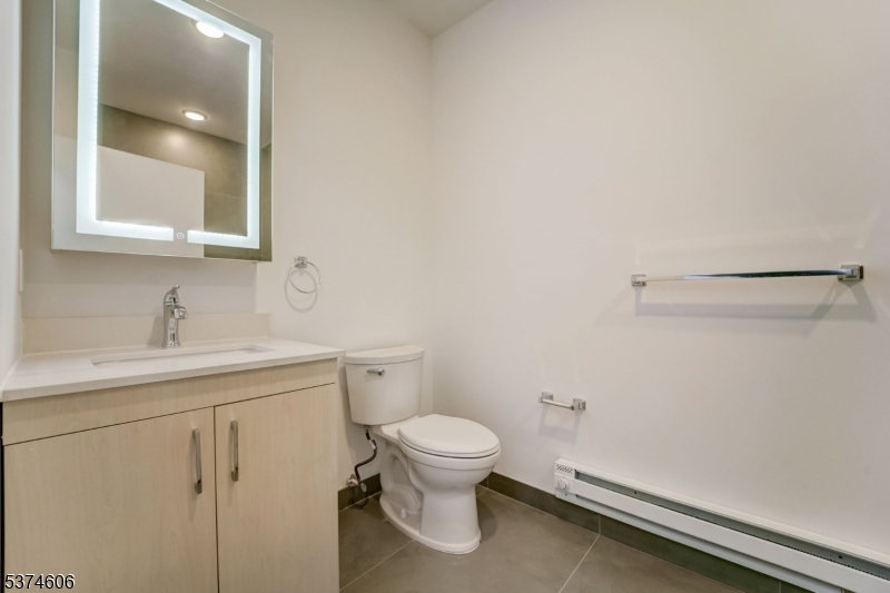 2nd Bathroom