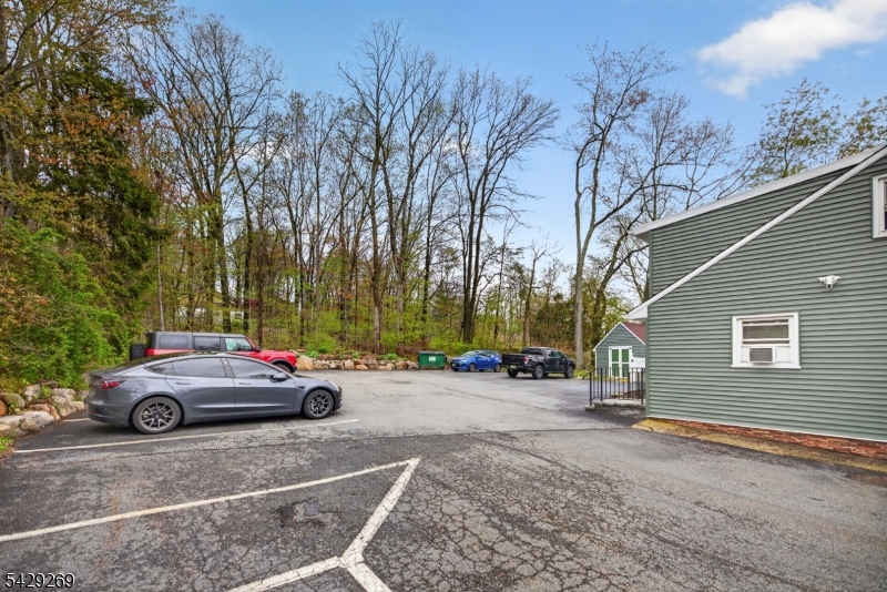 lots of parking