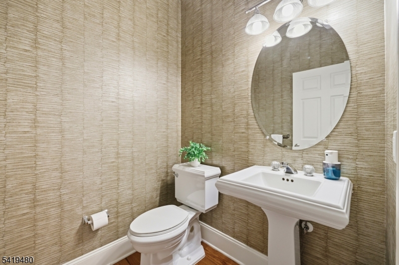 Powder Room 2