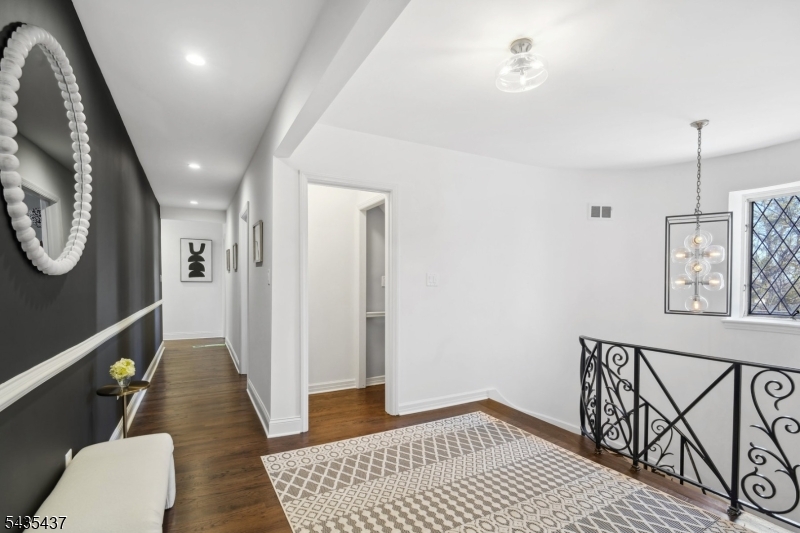 2nd Fl Foyer