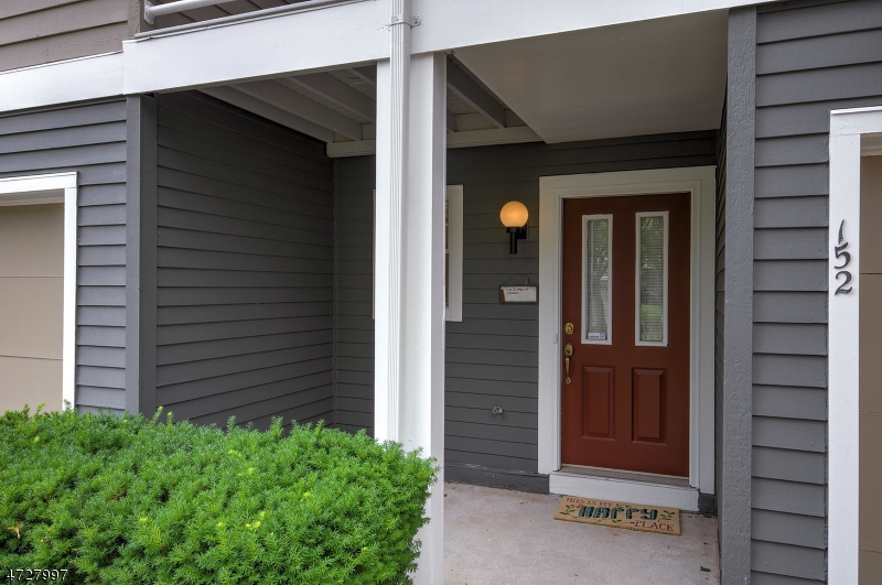152 Bonney Ct