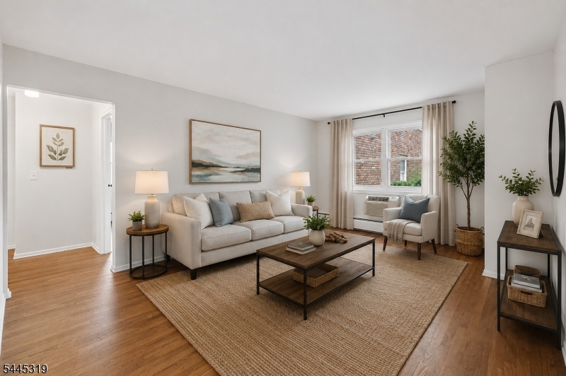 79 Roseland Ave 73