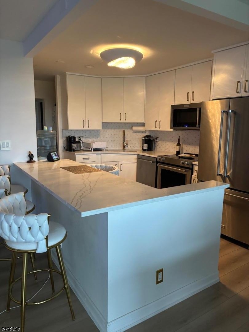 2 Claridge Dr. 7fw