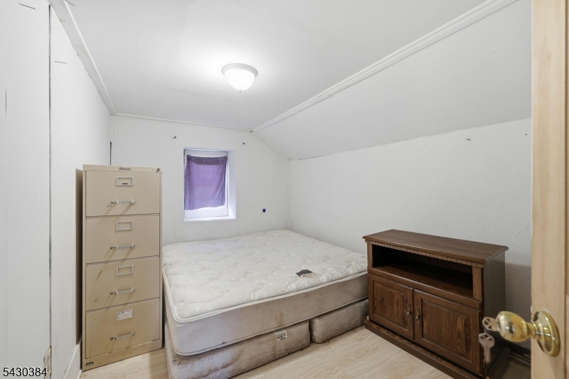 Second Floor Family Room