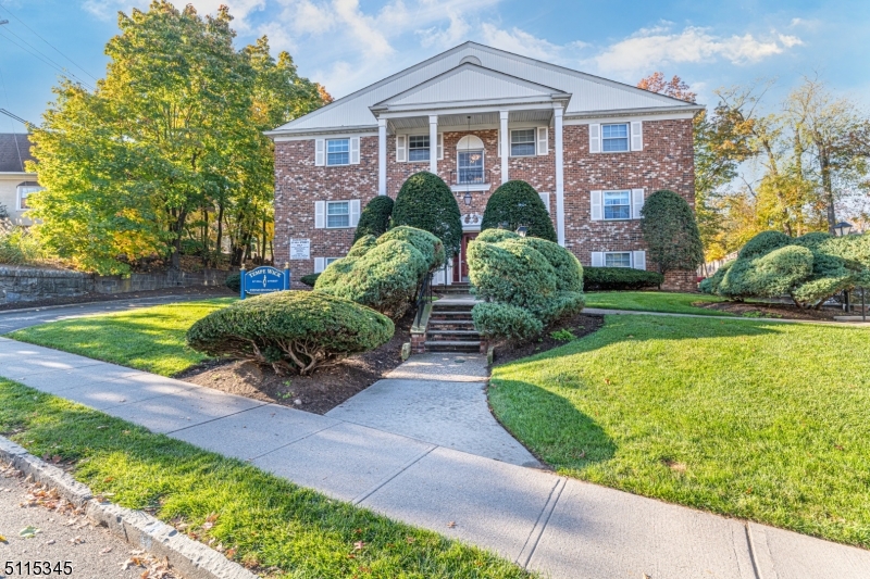 37 Hill St, #A2, Morristown Town, NJ 07960 Listing Photo  0