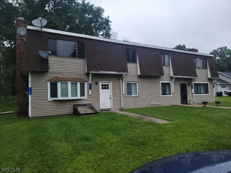 211 Lake Shore North C