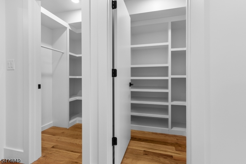 Walk in Closets