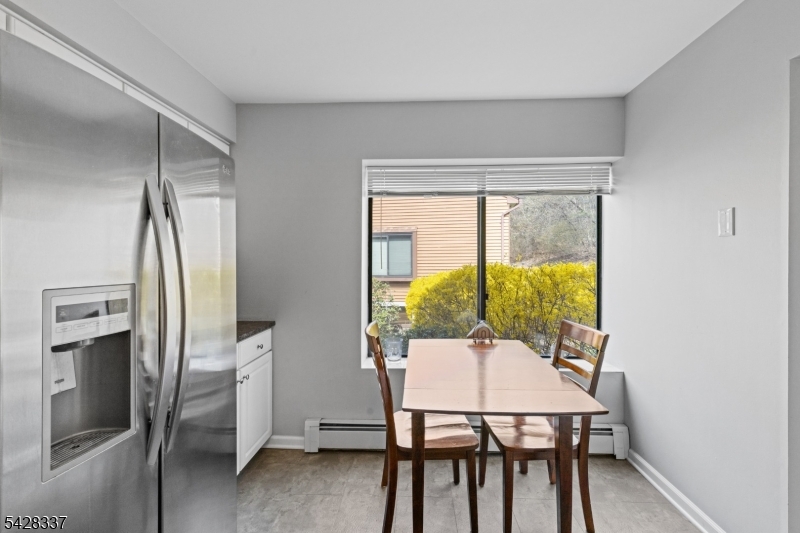 Eat In Kitchen