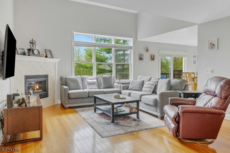 Living room with Fire Place