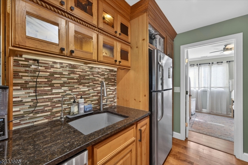 Gorgeous backsplash/built-ins