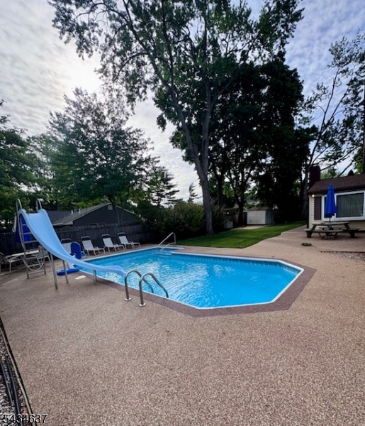 Pool