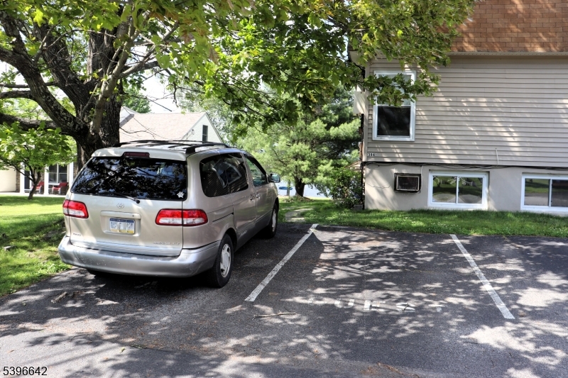 384 Lake Shore South A