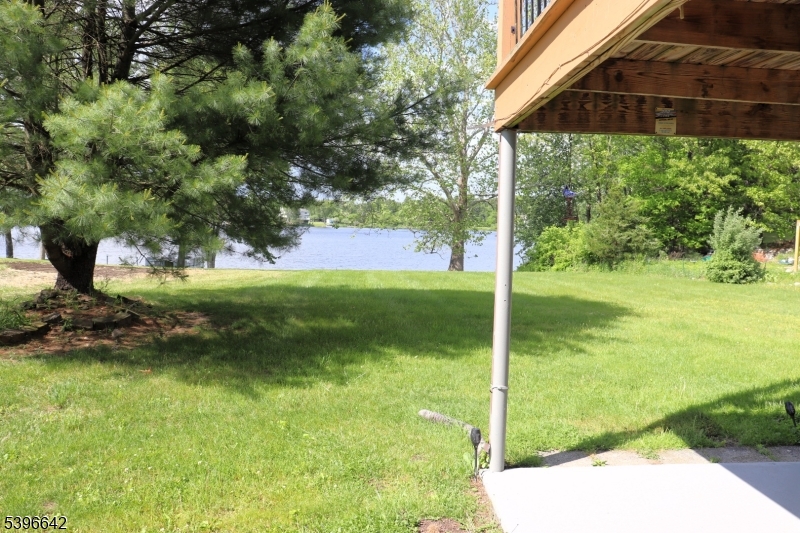 384 Lake Shore South A