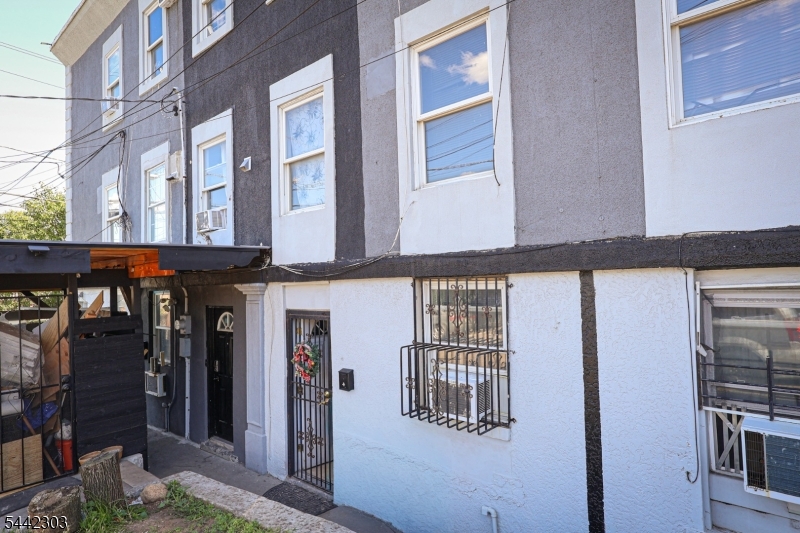 10 Oriental St