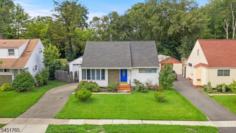 484 Raritan Rd