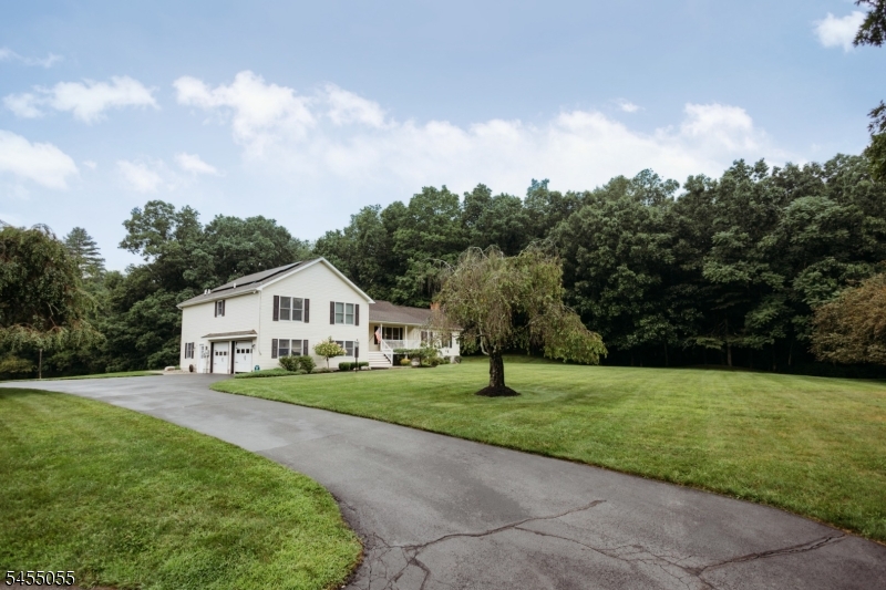 7 Twin Pond Rd