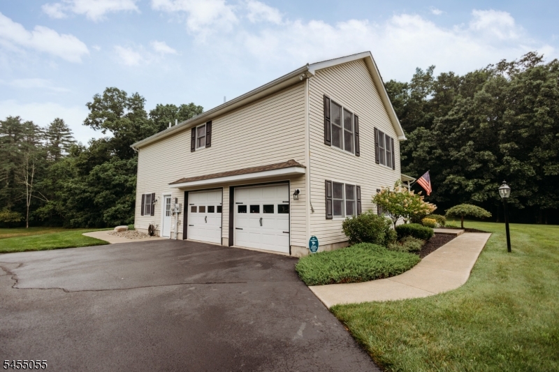 7 Twin Pond Rd
